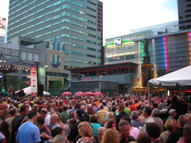 Crowds on Fountain Square during Taste of Cincinnati